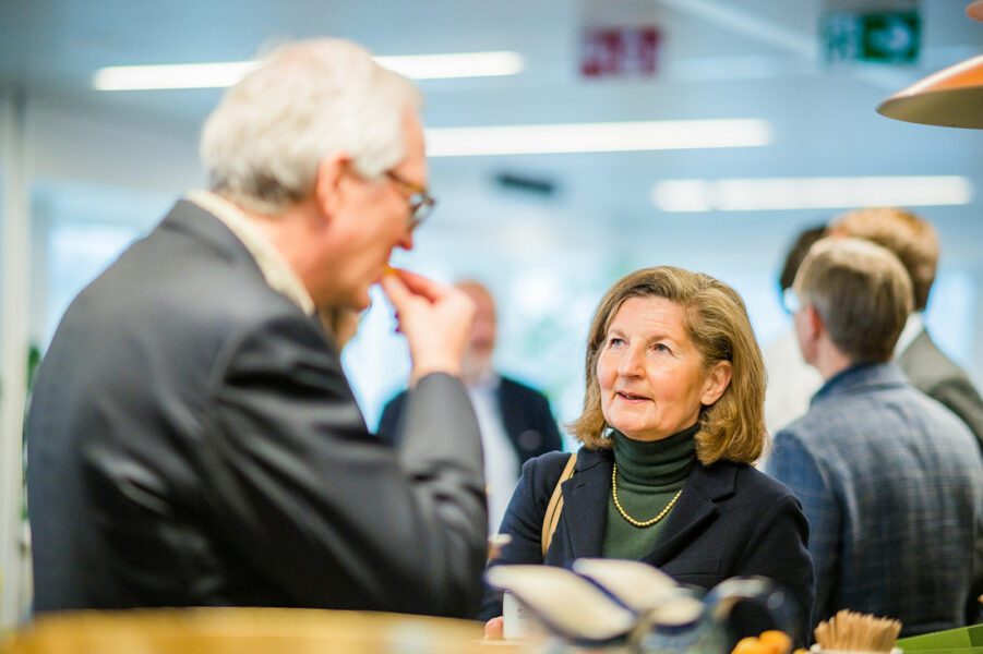 POSITIVE COMPETITION - MEETING