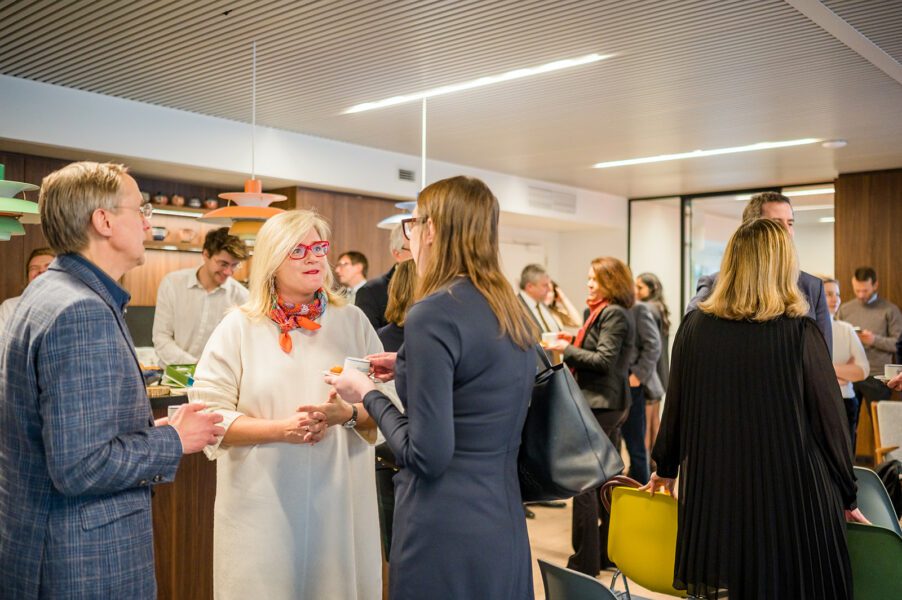 POSITIVE COMPETITION - MEETING