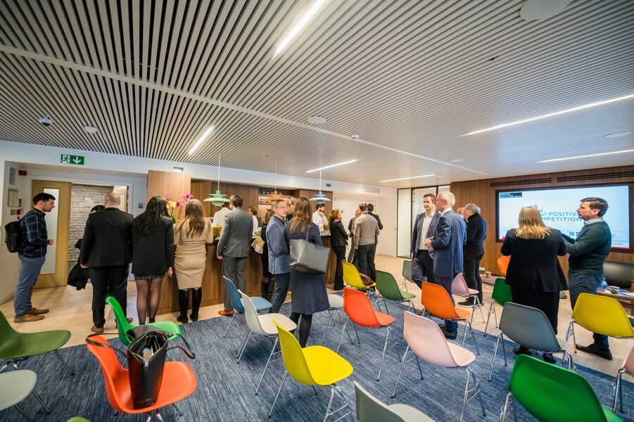 POSITIVE COMPETITION - MEETING