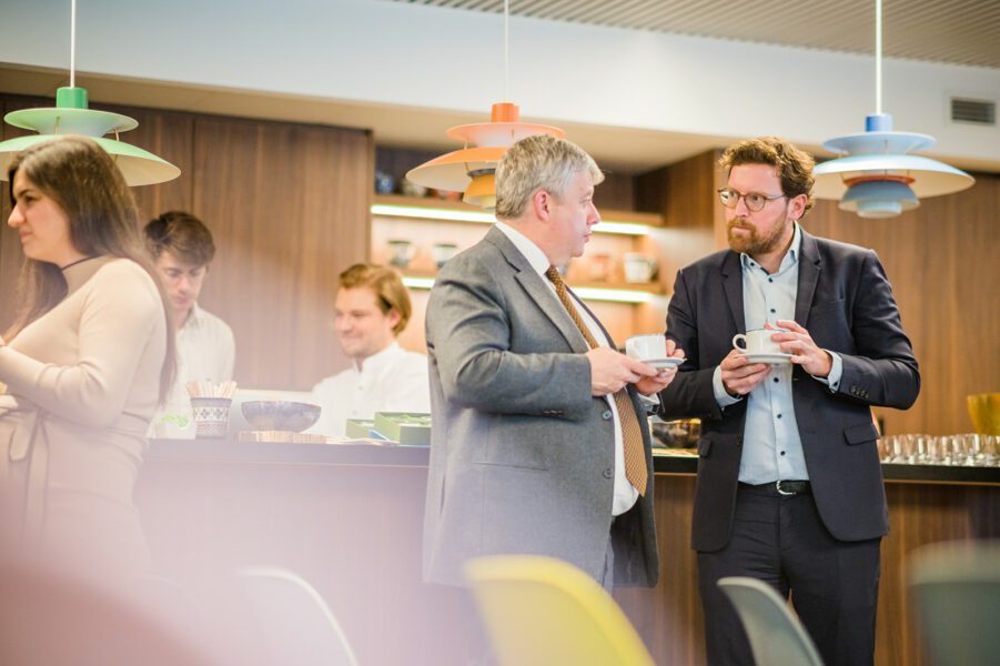 POSITIVE COMPETITION - MEETING