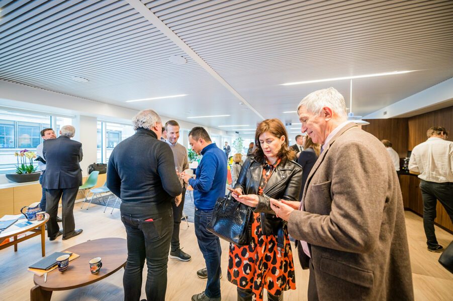 POSITIVE COMPETITION - MEETING