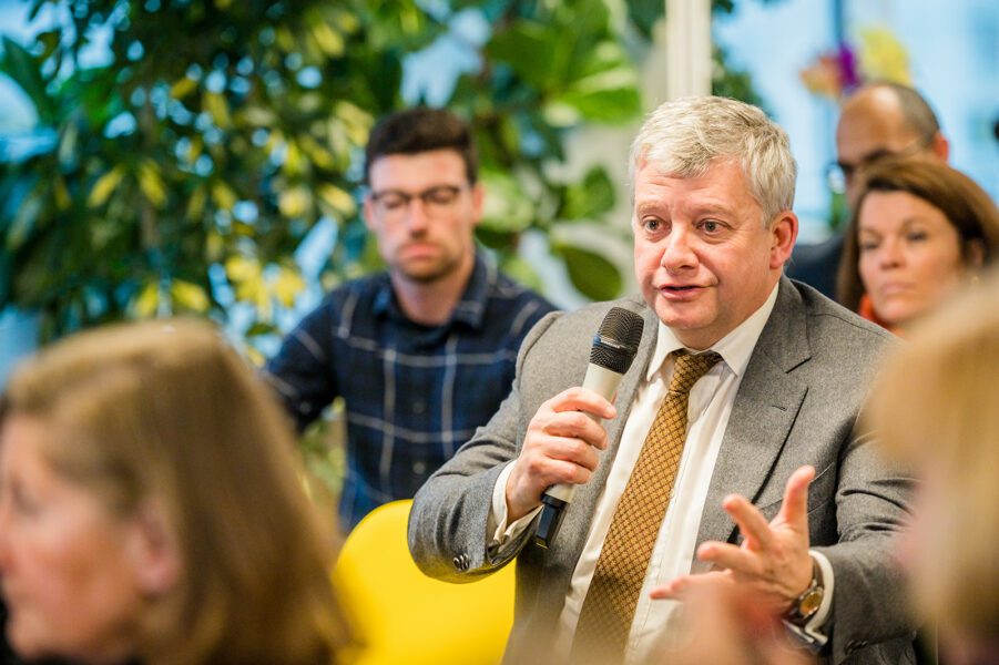 POSITIVE COMPETITION - MEETING