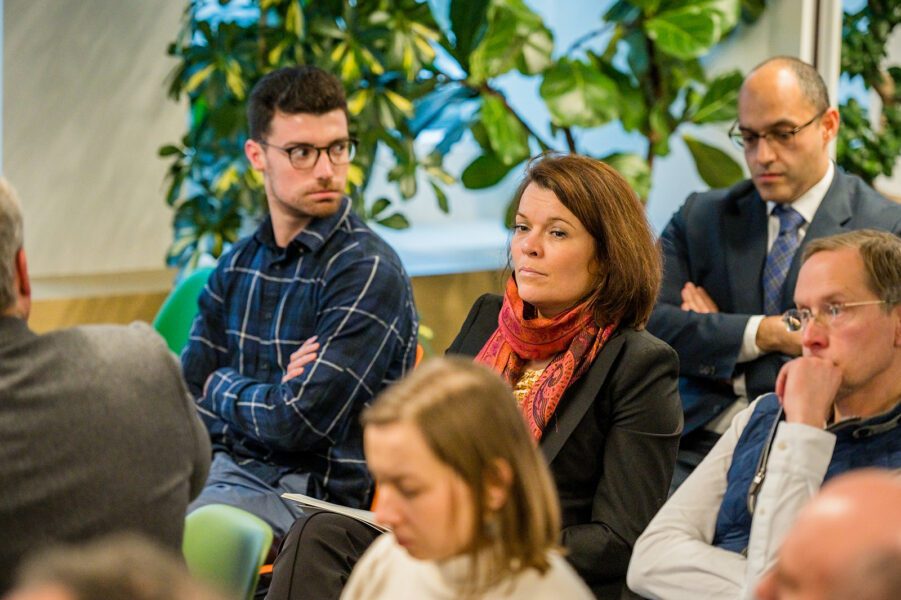 POSITIVE COMPETITION - MEETING