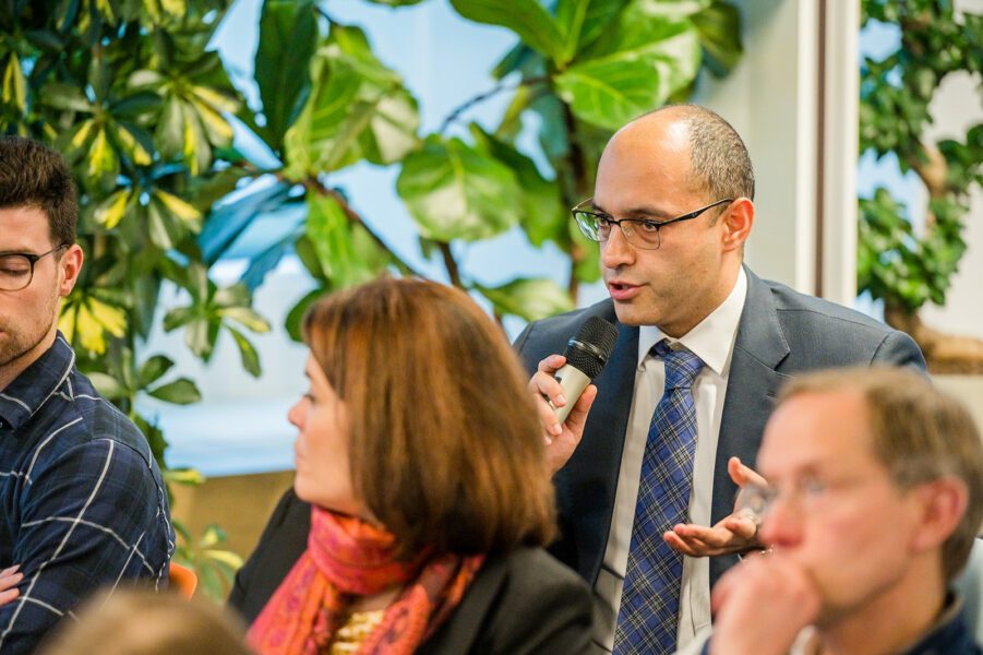 POSITIVE COMPETITION - MEETING