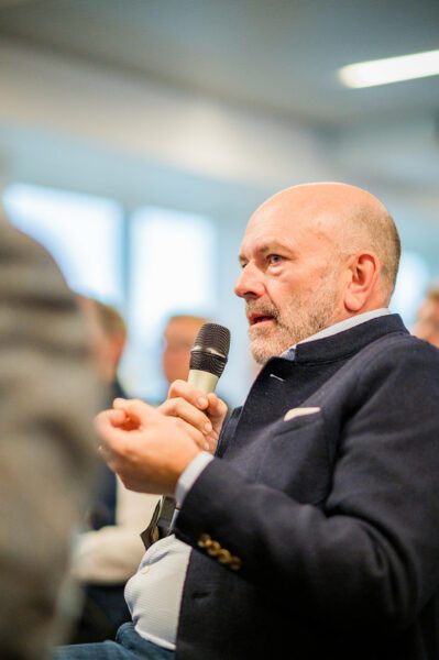 POSITIVE COMPETITION - MEETING