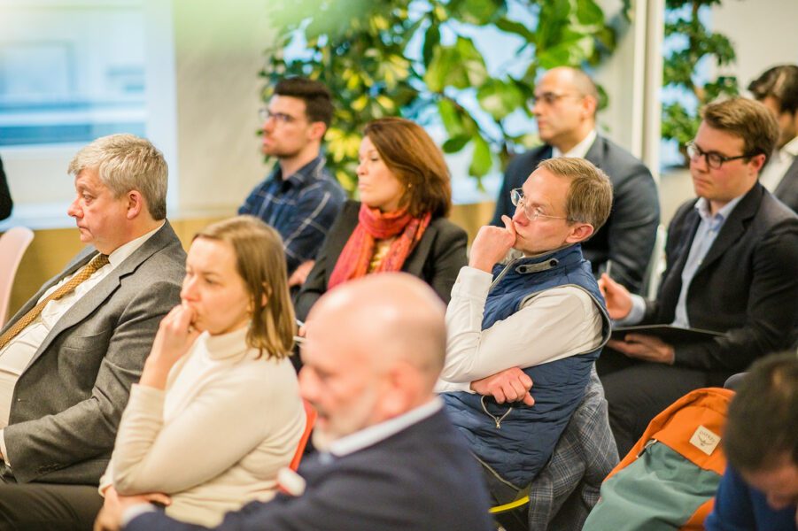 POSITIVE COMPETITION - MEETING