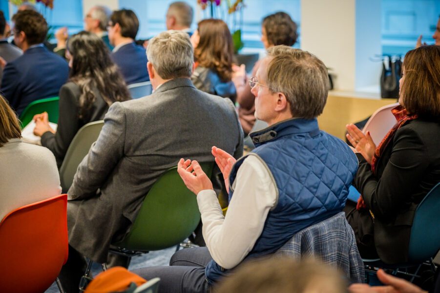 POSITIVE COMPETITION - MEETING