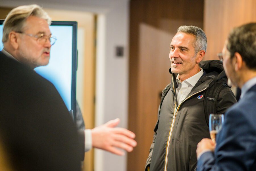 POSITIVE COMPETITION - MEETING