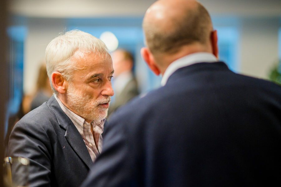 POSITIVE COMPETITION - MEETING